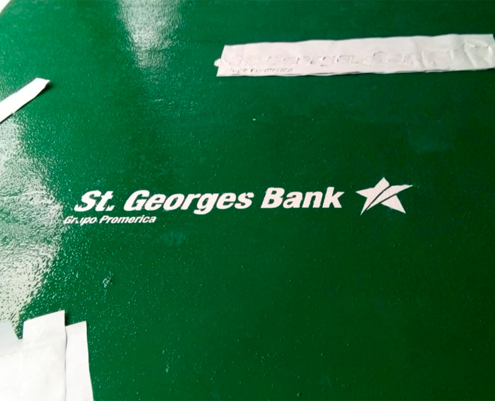 ST GEORGES BANK - INSTALACION DE PISO EPOXICO PARA ESTACIONAMIENTO